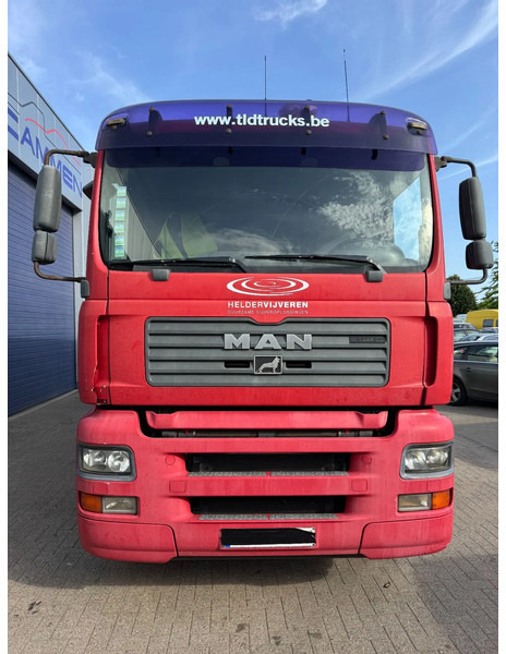 MAN TGA 26.350 **6X2-BELGIAN TRUCK** - Camião furgão: foto 2 MAN TGA 26.350 **6X2-BELGIAN TRUCK** - Camião furgão: foto 2