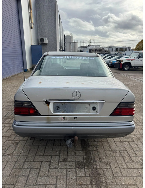 Mercedes-Benz 200-serie **W124-BELGIAN CAR** - Sedan: foto 5 Mercedes-Benz 200-serie **W124-BELGIAN CAR** - Sedan: foto 5