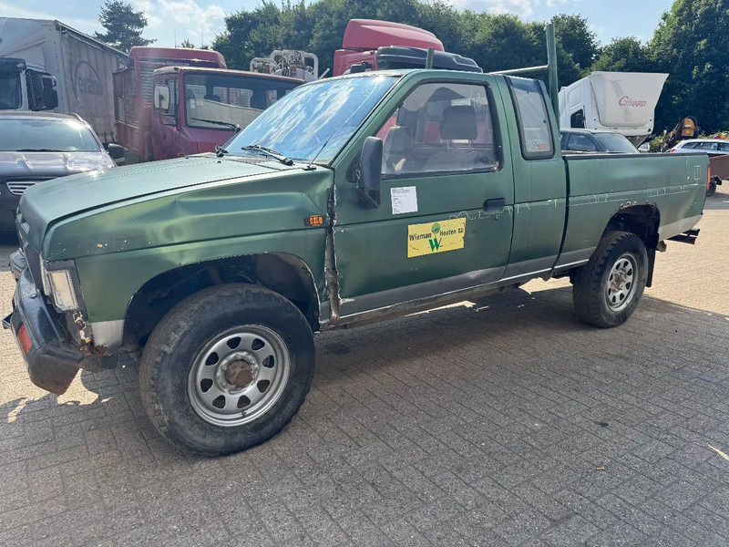 Nissan King-cab **DIESEL-4X4** - Pick-up: foto 3 Nissan King-cab **DIESEL-4X4** - Pick-up: foto 3