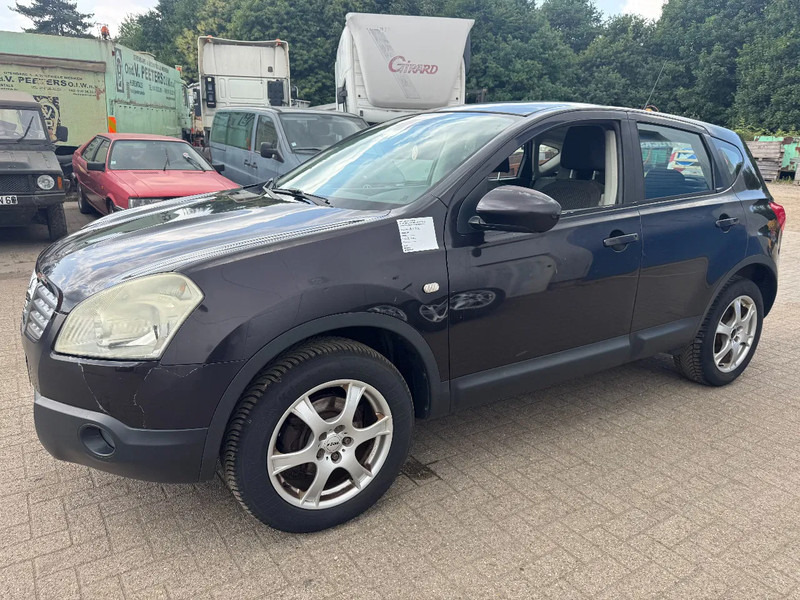 Nissan QASHQAI **DIESEL-AIRCO** - SUV: foto 1 Nissan QASHQAI **DIESEL-AIRCO** - SUV: foto 1