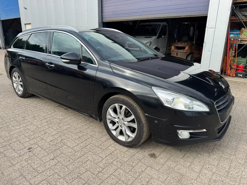 Peugeot 508 **2.0HDI-100Kw** - Automóvel: foto 3 Peugeot 508 **2.0HDI-100Kw** - Automóvel: foto 3