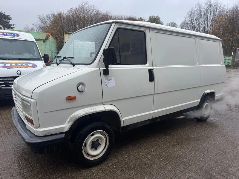 Peugeot J5 **PETROL-ESSENCE-TOPSHAPE** - Furgão compacto: foto 3 Peugeot J5 **PETROL-ESSENCE-TOPSHAPE** - Furgão compacto: foto 3