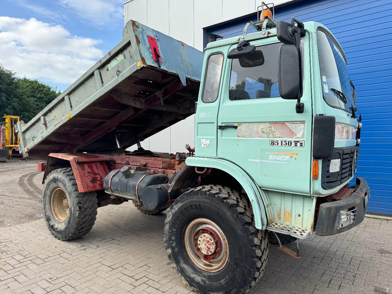 Renault Midliner **85-150 4X4-DUMPTRUCK-BENNE** - Camião basculante: foto 1 Renault Midliner **85-150 4X4-DUMPTRUCK-BENNE** - Camião basculante: foto 1