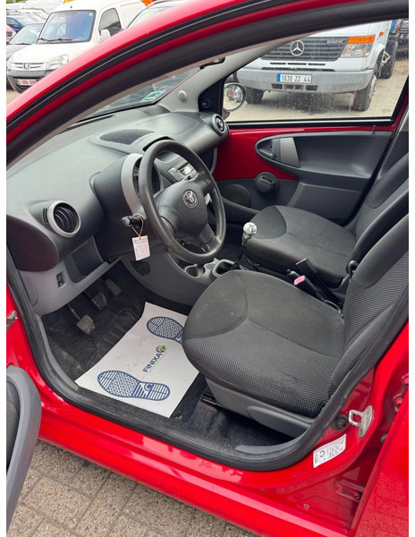 Hatchback Toyota Aygo **5DOORS-BELGIAN CAR**: foto 10
