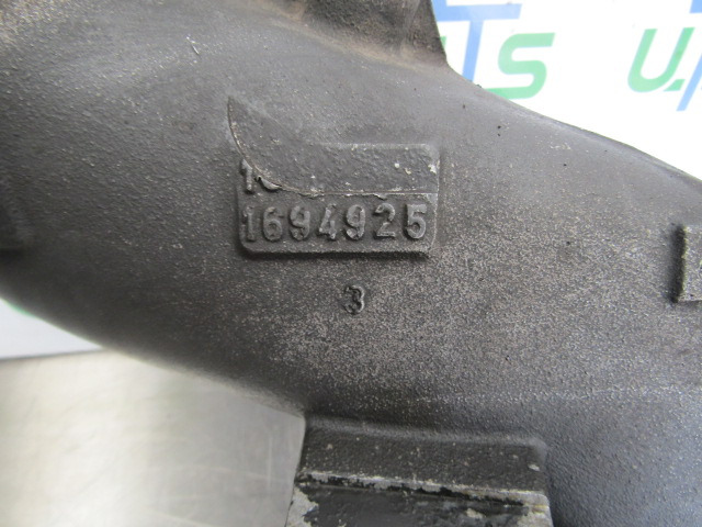 DAF XF 105 460 (MX340SI) AIR INTAKE PIPE P/NO 1694925 - Motor e peças para Camião: foto 3 DAF XF 105 460 (MX340SI) AIR INTAKE PIPE P/NO 1694925 - Motor e peças para Camião: foto 3