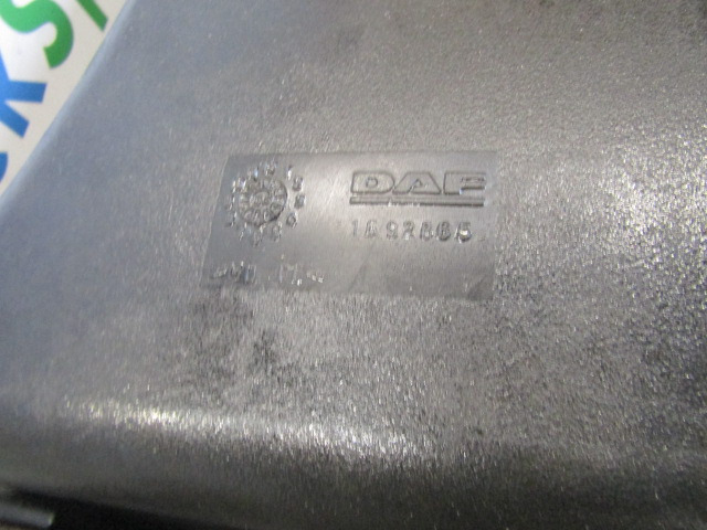 DAF XF 105 AD BLUE TANK COMPLETE P/NO 1692865 - Tanque de combustível para Camião: foto 2 DAF XF 105 AD BLUE TANK COMPLETE P/NO 1692865 - Tanque de combustível para Camião: foto 2