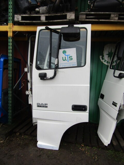 DAF XF 105 NEARSIDE (PASSENGER) COMPLETE DOOR - Cabine e interior para Camião: foto 2 DAF XF 105 NEARSIDE (PASSENGER) COMPLETE DOOR - Cabine e interior para Camião: foto 2