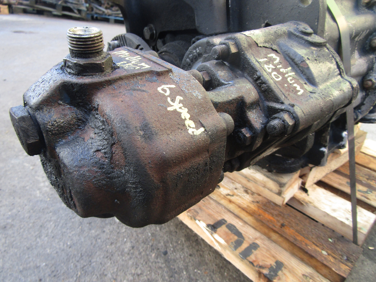 EATON 6 SPEED PTO (5206B GEARBOX) - Hidráulica para Camião: foto 2 EATON 6 SPEED PTO (5206B GEARBOX) - Hidráulica para Camião: foto 2