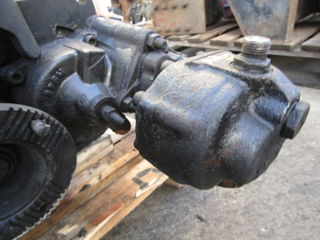 EATON 6 SPEED PTO (5206B GEARBOX) - Hidráulica para Camião: foto 3 EATON 6 SPEED PTO (5206B GEARBOX) - Hidráulica para Camião: foto 3