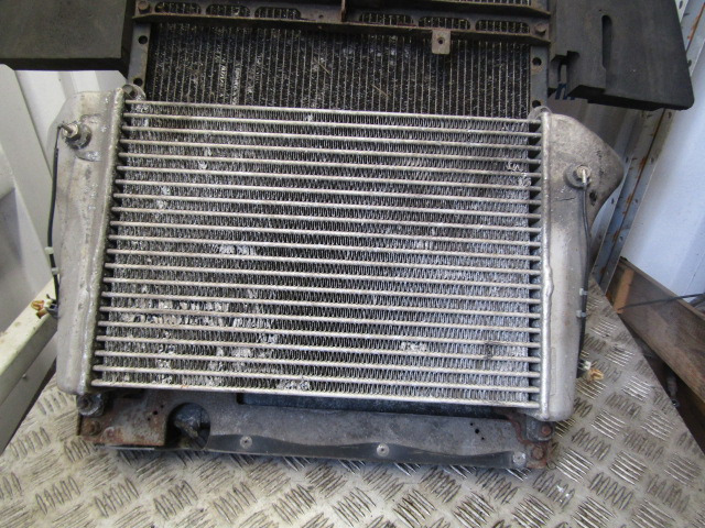 ISUZU N75 150 EURO 6 INTERCOOLER P/NO 8982067121 - Radiador para Camião: foto 1 ISUZU N75 150 EURO 6 INTERCOOLER P/NO 8982067121 - Radiador para Camião: foto 1