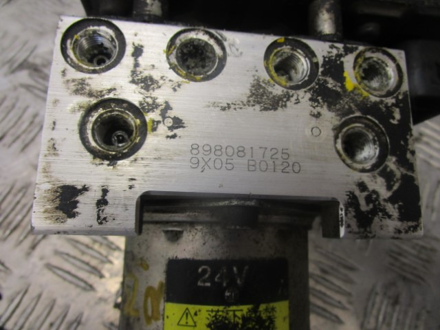 ISUZU N75 (4HK1) ABS / PUMP ECU 898081725 - Peças de freio para Camião: foto 3 ISUZU N75 (4HK1) ABS / PUMP ECU 898081725 - Peças de freio para Camião: foto 3