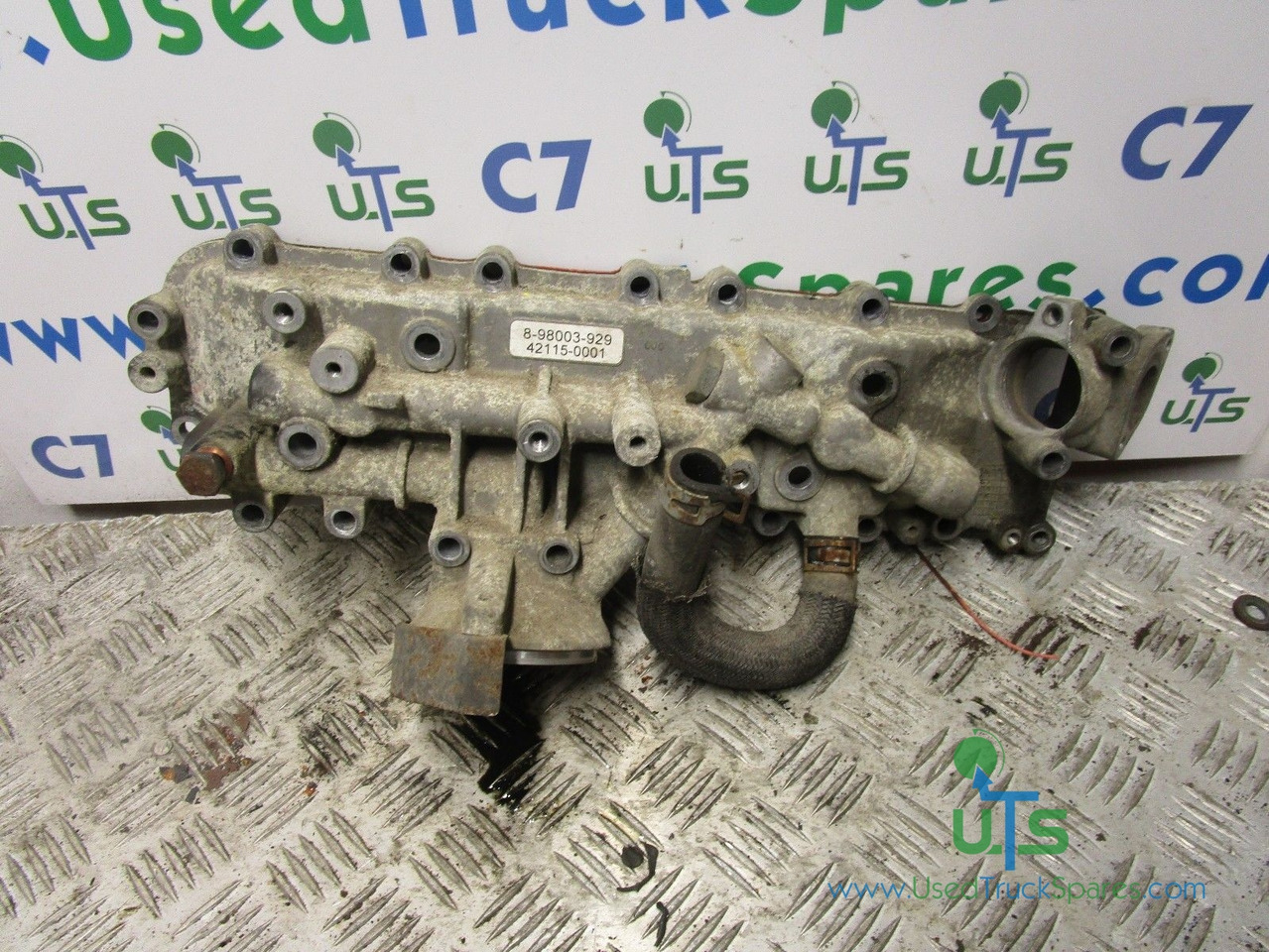 ISUZU NKR (4JJ1) OIL COOLER AND FILTER HOUSING P/NO 898003929 - Motor e peças para Camião: foto 1 ISUZU NKR (4JJ1) OIL COOLER AND FILTER HOUSING P/NO 898003929 - Motor e peças para Camião: foto 1
