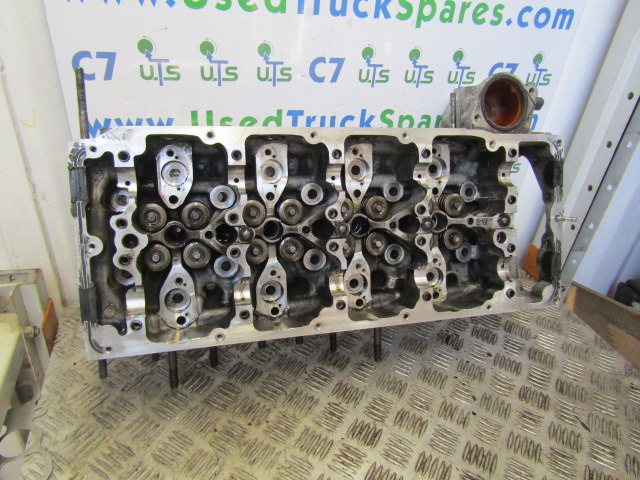 ISUZU NKR/GRAFTER 4JJ1 ENGINE CYLINDER HEAD P/NO 249758 - Motor e peças para Camião: foto 4 ISUZU NKR/GRAFTER 4JJ1 ENGINE CYLINDER HEAD P/NO 249758 - Motor e peças para Camião: foto 4