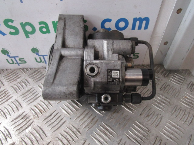 ISUZU NQR / N75 HIGH PRESSURE FUEL PUMP DENSO P/NO 8-97386557 - Sistema de combustível para Camião: foto 1 ISUZU NQR / N75 HIGH PRESSURE FUEL PUMP DENSO P/NO 8-97386557 - Sistema de combustível para Camião: foto 1