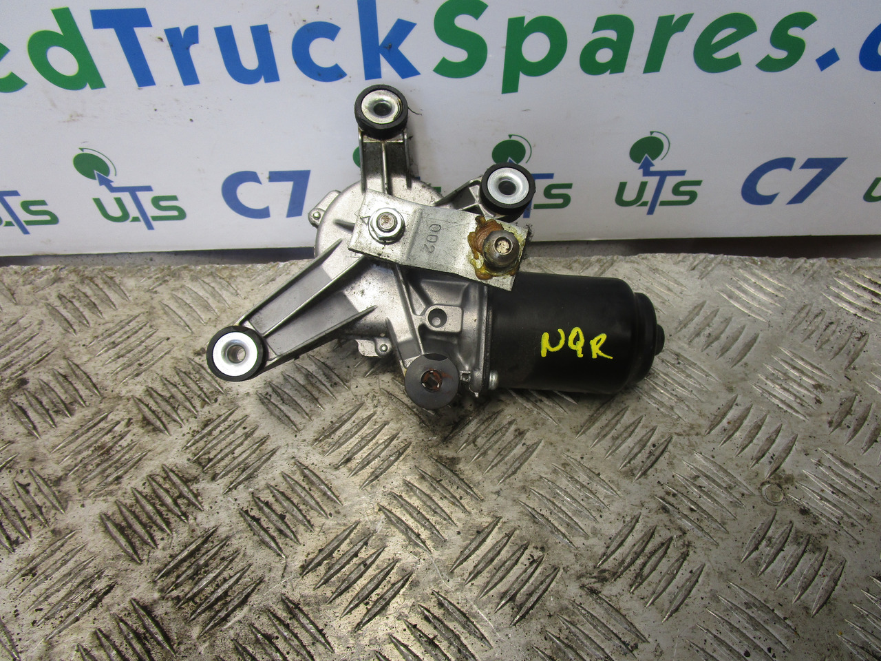 ISUZU NQR WIPER MOTOR P/NO 897361-3741 - Cabine e interior para Camião: foto 1 ISUZU NQR WIPER MOTOR P/NO 897361-3741 - Cabine e interior para Camião: foto 1