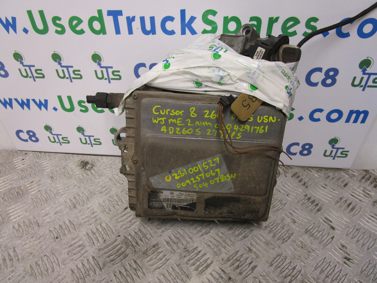 IVECO CURSOR 8 260 ENGINE ECU KIT P/NO 0281001527 - Centralina electrónica para Camião: foto 1 IVECO CURSOR 8 260 ENGINE ECU KIT P/NO 0281001527 - Centralina electrónica para Camião: foto 1