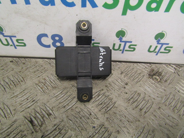 IVECO STRALIS CONTROL UNIT P/NO 504111498 - Sistema elétrico para Camião: foto 1 IVECO STRALIS CONTROL UNIT P/NO 504111498 - Sistema elétrico para Camião: foto 1