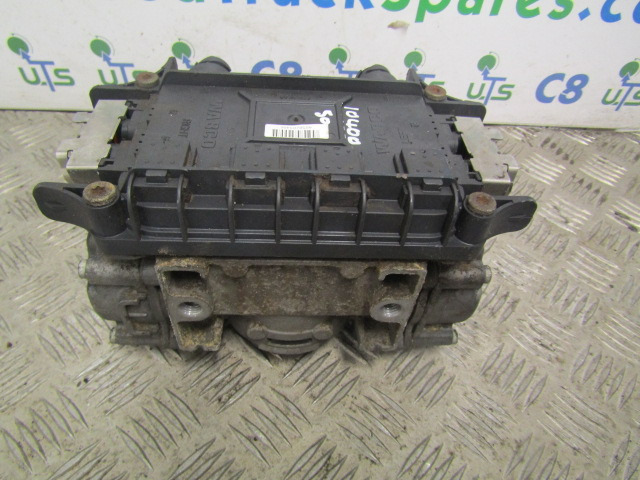 IVECO STRALIS EBS AXLE MODULATOR VALVE P/NO 4801040050 (WABCO) - Peças de freio para Camião: foto 2 IVECO STRALIS EBS AXLE MODULATOR VALVE P/NO 4801040050 (WABCO) - Peças de freio para Camião: foto 2
