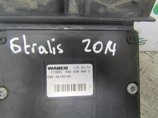 IVECO STRALIS WABCO FOOT BRAKE MAIN VALVE P/NO 4462300002 / 4800200100 - Peças de freio para Camião: foto 2 IVECO STRALIS WABCO FOOT BRAKE MAIN VALVE P/NO 4462300002 / 4800200100 - Peças de freio para Camião: foto 2