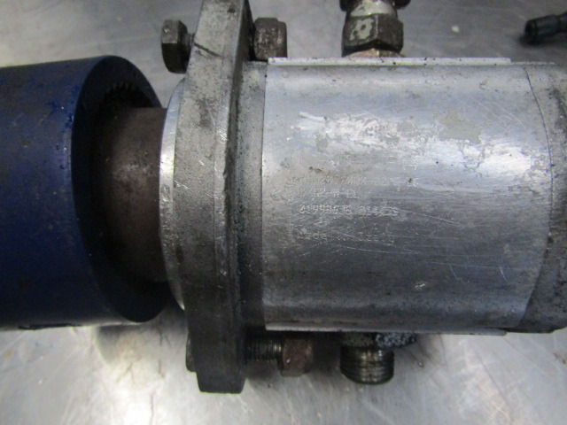JOHNSTON JETTING PUMP HYDRAULIC DRIVE MOTOR - Motor hidráulico para Veículo municipal/ Especial: foto 3 JOHNSTON JETTING PUMP HYDRAULIC DRIVE MOTOR - Motor hidráulico para Veículo municipal/ Especial: foto 3