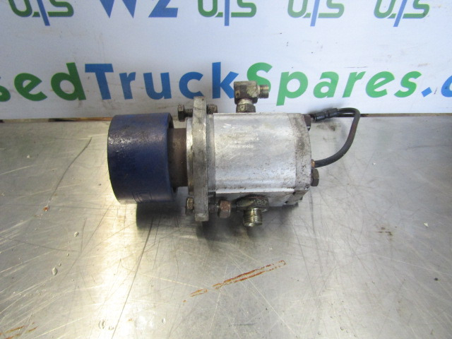 JOHNSTON VT650 WATER PUMP MODEL 600 - Bomba de refrigeração para Veículo municipal/ Especial: foto 1 JOHNSTON VT650 WATER PUMP MODEL 600 - Bomba de refrigeração para Veículo municipal/ Especial: foto 1