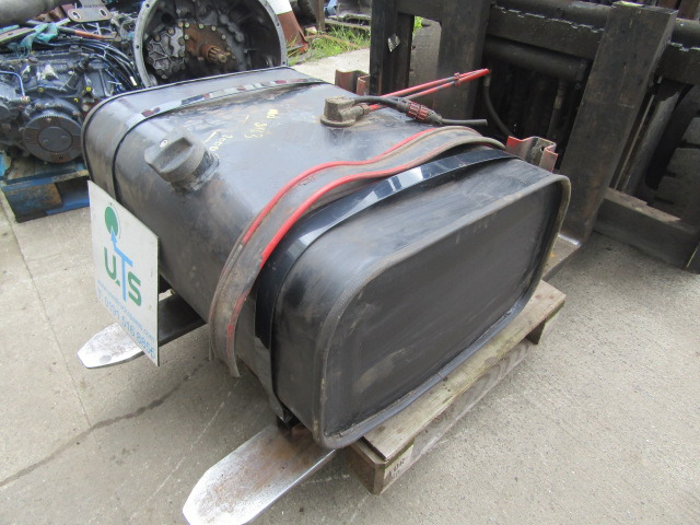 MAN 8163 (LE2000) FUEL TANK COMPLETE - Tanque de combustível para Camião: foto 3 MAN 8163 (LE2000) FUEL TANK COMPLETE - Tanque de combustível para Camião: foto 3