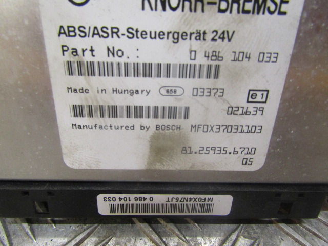 MAN TGA ABS / ASR ECU P/NO 81.25935.6710 - Centralina electrónica para Camião: foto 2 MAN TGA ABS / ASR ECU P/NO 81.25935.6710 - Centralina electrónica para Camião: foto 2
