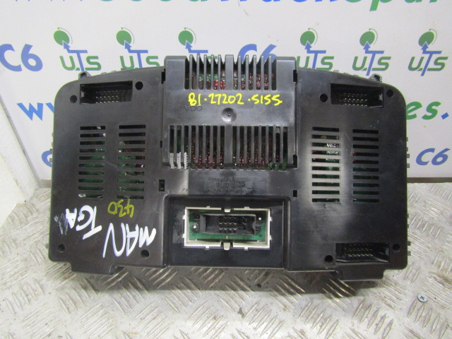 MAN TGA CLOCK CLUSTER P/NO 81.27202.5155 - Cabine e interior para Camião: foto 2 MAN TGA CLOCK CLUSTER P/NO 81.27202.5155 - Cabine e interior para Camião: foto 2