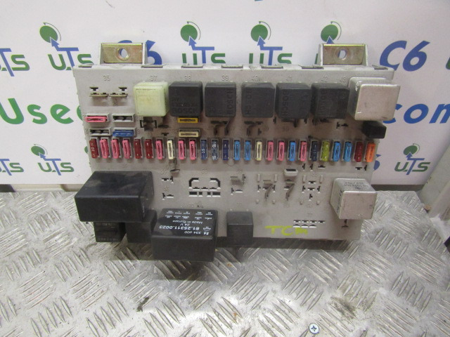 MAN TGA FUSEBOARD P/NO 81.25444.6060 - Sistema elétrico para Camião: foto 1 MAN TGA FUSEBOARD P/NO 81.25444.6060 - Sistema elétrico para Camião: foto 1