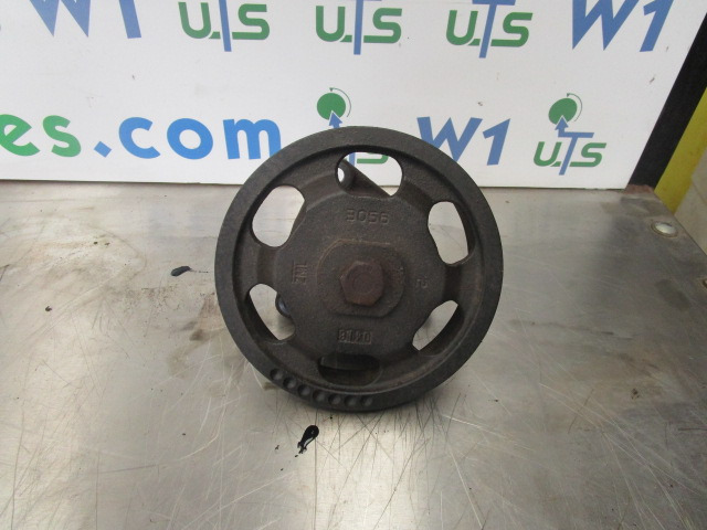 MAN TGL DO834 LFL54 FRONT PULLY AND DRIVE - Motor e peças para Camião: foto 2 MAN TGL DO834 LFL54 FRONT PULLY AND DRIVE - Motor e peças para Camião: foto 2