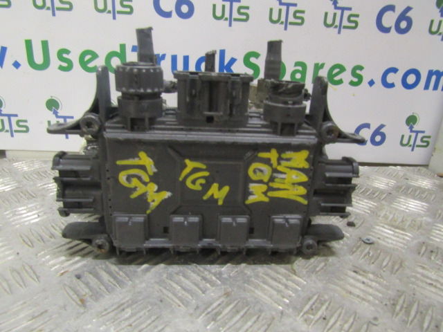 MAN TGM AXLE MODULATOR VALVE P/NO 4801041060 - Peças de freio para Camião: foto 1 MAN TGM AXLE MODULATOR VALVE P/NO 4801041060 - Peças de freio para Camião: foto 1