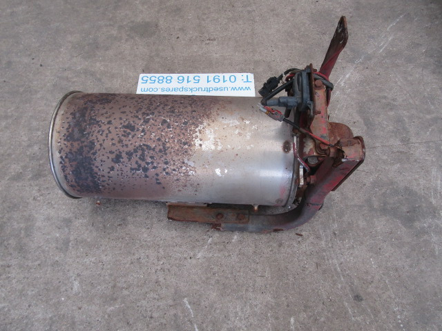 MAN TGM CAT/DPF P/NO 81.151010421 - Sistema de escape para Camião: foto 2 MAN TGM CAT/DPF P/NO 81.151010421 - Sistema de escape para Camião: foto 2