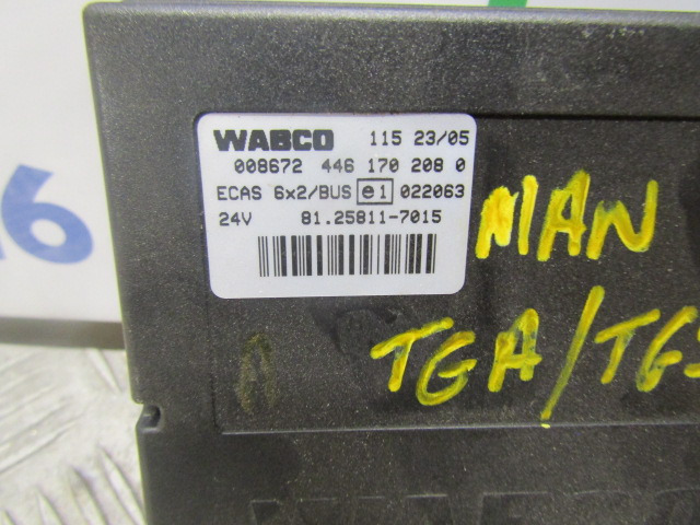 MAN TGM/TGS 6X2 ECAS CONTROL UNIT 81.25811.7015 - Centralina electrónica para Camião: foto 2 MAN TGM/TGS 6X2 ECAS CONTROL UNIT 81.25811.7015 - Centralina electrónica para Camião: foto 2