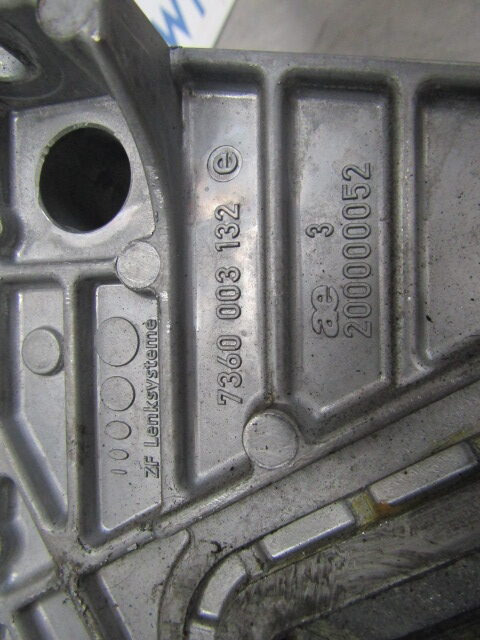 MAN TGM / TGS STEERING COLUMN ADJUSTER 7360003131 - Cabine e interior para Camião: foto 2 MAN TGM / TGS STEERING COLUMN ADJUSTER 7360003131 - Cabine e interior para Camião: foto 2
