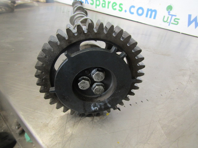 MAN TGS D2066 CAMSHAFT P/NO 51.04401-6404/6049 - Motor e peças para Camião: foto 2 MAN TGS D2066 CAMSHAFT P/NO 51.04401-6404/6049 - Motor e peças para Camião: foto 2