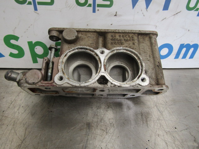 MAN TGS/TGX D2066 THERMOSTAT HOUSING P/NO 51-06404-3085 - Motor e peças para Camião: foto 1 MAN TGS/TGX D2066 THERMOSTAT HOUSING P/NO 51-06404-3085 - Motor e peças para Camião: foto 1