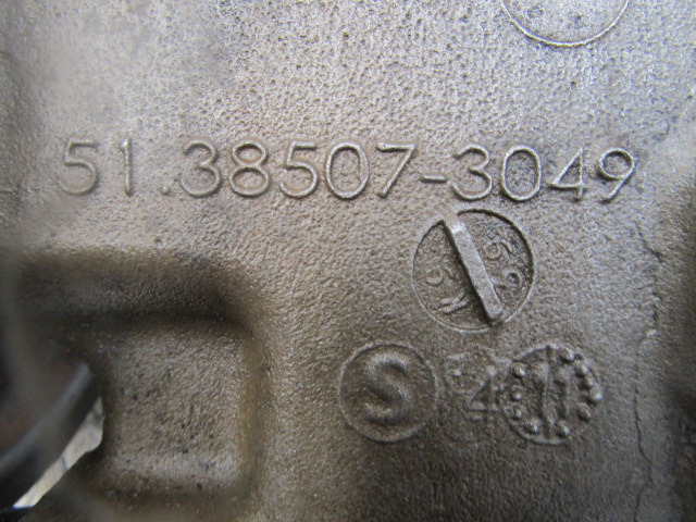 MAN TGS / TGX WATER PUMP DRIVE UNIT P/NO 51.38507-3049 - Motor e peças para Camião: foto 3 MAN TGS / TGX WATER PUMP DRIVE UNIT P/NO 51.38507-3049 - Motor e peças para Camião: foto 3