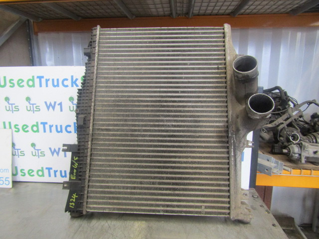 MERCEDES ATEGO 1324 EURO 5 OM906 INTERCOOLER P/NO A973 501 0301 - Motor e peças para Camião: foto 1 MERCEDES ATEGO 1324 EURO 5 OM906 INTERCOOLER P/NO A973 501 0301 - Motor e peças para Camião: foto 1