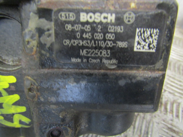 MITSUBISHI 4M50 BOSCH FUEL PUMP P/NO 0445 020 050 / ME225083 - Sistema de combustível para Camião: foto 3 MITSUBISHI 4M50 BOSCH FUEL PUMP P/NO 0445 020 050 / ME225083 - Sistema de combustível para Camião: foto 3