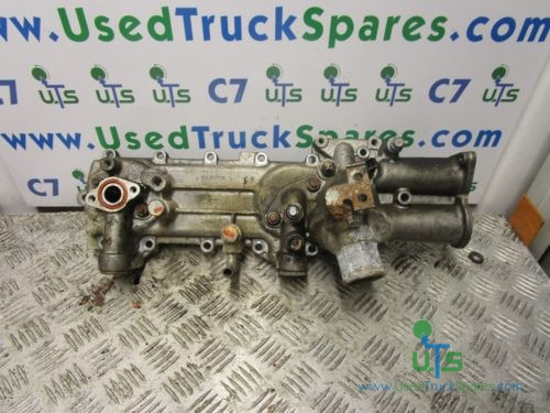 MITSUBISHI CANTER FUSO 75C18 OIL COOLER AND HOUSING P/NO ME227738 - Motor e peças para Camião: foto 1 MITSUBISHI CANTER FUSO 75C18 OIL COOLER AND HOUSING P/NO ME227738 - Motor e peças para Camião: foto 1
