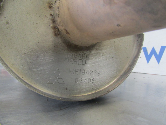 MITSUBISHI FUSO 4M50 DPF EXHAUST P/NO ME194239 - Sistema de escape para Camião: foto 3 MITSUBISHI FUSO 4M50 DPF EXHAUST P/NO ME194239 - Sistema de escape para Camião: foto 3