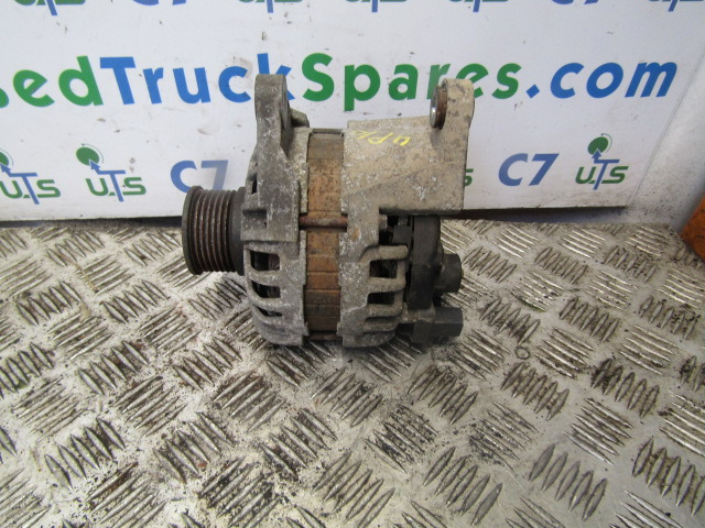 MITSUBISHI FUSO 4P10 BOSCH 110 AMP ALTERNATOR P/NO 667724 - Sistema elétrico para Camião: foto 1 MITSUBISHI FUSO 4P10 BOSCH 110 AMP ALTERNATOR P/NO 667724 - Sistema elétrico para Camião: foto 1