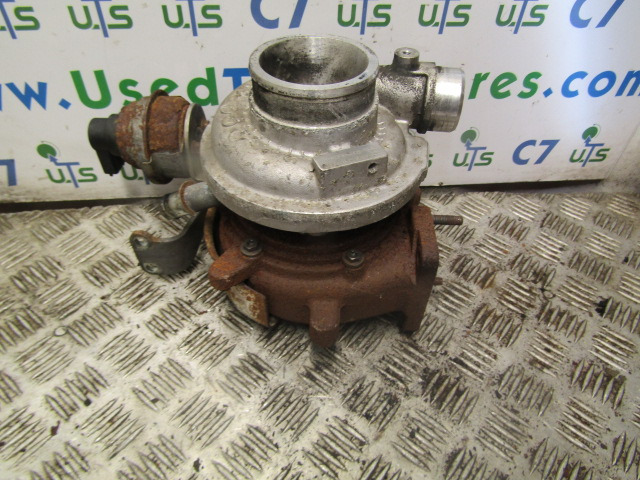 MITSUBISHI FUSO 4P10 TURBO P/NO 504371348 - Turbocompressor para Camião: foto 1 MITSUBISHI FUSO 4P10 TURBO P/NO 504371348 - Turbocompressor para Camião: foto 1
