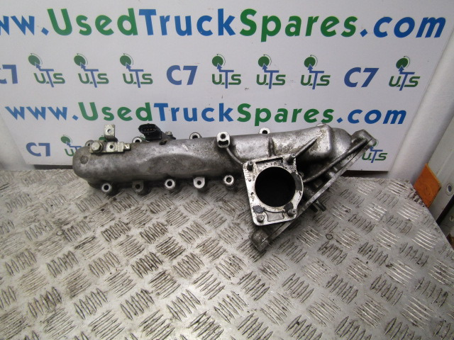 MITSUBISHI FUSO 75C 4P10 INLET MANIFOLD P/NO FPT 504329879 - Motor e peças para Camião: foto 1 MITSUBISHI FUSO 75C 4P10 INLET MANIFOLD P/NO FPT 504329879 - Motor e peças para Camião: foto 1