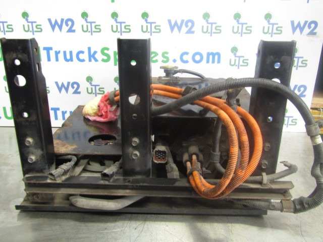 MITSUBISHI FUSO HYBRID POWER CHARGER UNIT - Sistema elétrico para Camião: foto 2 MITSUBISHI FUSO HYBRID POWER CHARGER UNIT - Sistema elétrico para Camião: foto 2