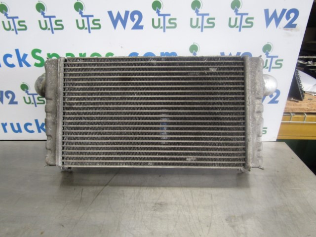 MITSUBISHI FUSO INTERCOOLER 418480 - Motor e peças para Camião: foto 1 MITSUBISHI FUSO INTERCOOLER 418480 - Motor e peças para Camião: foto 1