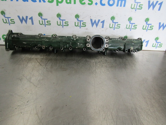 SCANIA 114/164 V8 INLET MANIFOLD P/NO 1477131/4560 - Motor e peças para Camião: foto 2 SCANIA 114/164 V8 INLET MANIFOLD P/NO 1477131/4560 - Motor e peças para Camião: foto 2