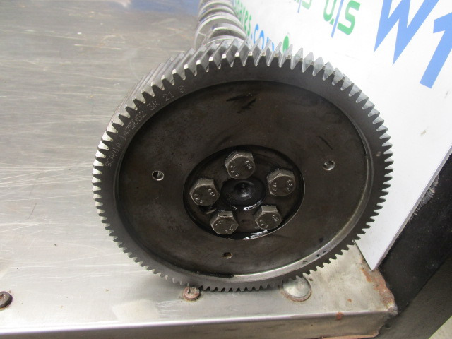 SCANIA 124 420 DC1203 CAMSHAFT - Motor e peças para Camião: foto 2 SCANIA 124 420 DC1203 CAMSHAFT - Motor e peças para Camião: foto 2