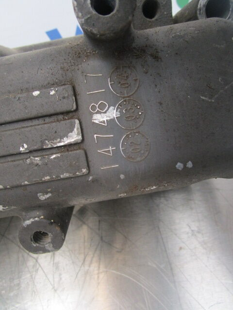 SCANIA 124 420 DC1203 INLET MANIFOLD 1474817 - Motor e peças para Camião: foto 2 SCANIA 124 420 DC1203 INLET MANIFOLD 1474817 - Motor e peças para Camião: foto 2