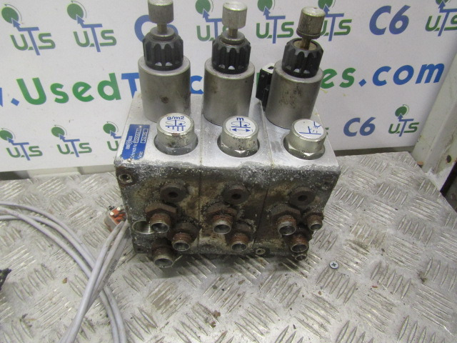 SCHMIDT STRATOS HYDRAULIC PACK P/NO 1129144-3 (WEBER HYDRAULIK SERIAL NO 24/24) - Hidráulica para Veículo municipal/ Especial: foto 4 SCHMIDT STRATOS HYDRAULIC PACK P/NO 1129144-3 (WEBER HYDRAULIK SERIAL NO 24/24) - Hidráulica para Veículo municipal/ Especial: foto 4
